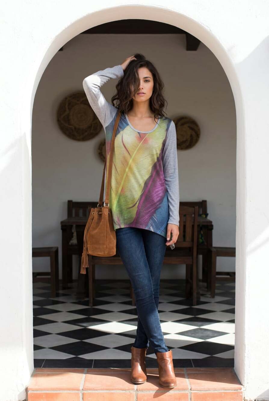 Women's Long Sleeve Feather Print T-Shirt Top, Size M